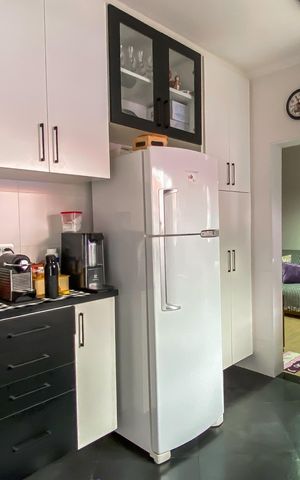 Casa à venda com 198m², 5 quartos e 3 vagas Casa à venda com 198m², 5 quartos e 3 vagasCozinha