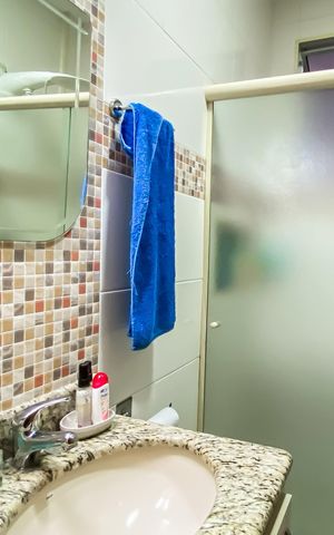 Casa à venda com 198m², 5 quartos e 3 vagas Casa à venda com 198m², 5 quartos e 3 vagasBanheiro