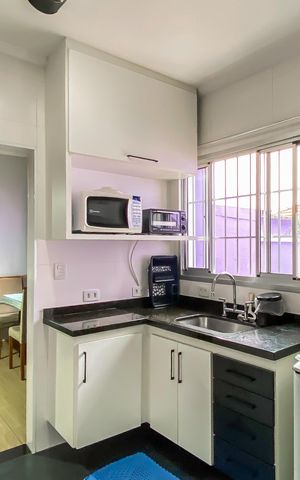 Casa à venda com 198m², 5 quartos e 3 vagas Casa à venda com 198m², 5 quartos e 3 vagasCozinha