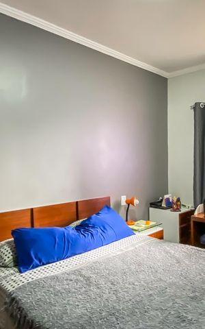 Casa à venda com 198m², 5 quartos e 3 vagas Casa à venda com 198m², 5 quartos e 3 vagasQuarto 1