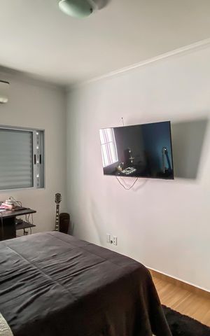 Casa à venda com 198m², 5 quartos e 3 vagas Casa à venda com 198m², 5 quartos e 3 vagasQuarto da casa 4