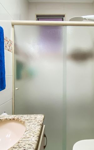 Casa à venda com 198m², 5 quartos e 3 vagas Casa à venda com 198m², 5 quartos e 3 vagasBanheiro