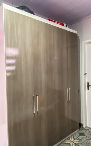 Casa à venda com 198m², 5 quartos e 3 vagas Casa à venda com 198m², 5 quartos e 3 vagasQuarto casa 2