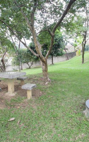 Casa à venda com 96m², 3 quartos e 1 vagaÁrea verde