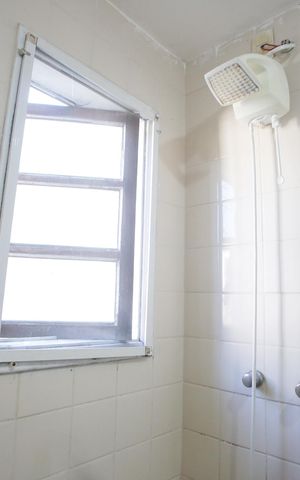 Casa à venda com 96m², 3 quartos e 1 vagaBanheiro Social