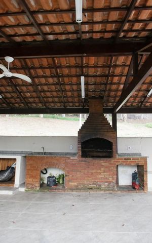 Casa à venda com 96m², 3 quartos e 1 vagaÁrea comum - Churrasqueira