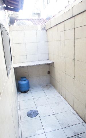 Casa à venda com 96m², 3 quartos e 1 vagaÁrea de Serviço
