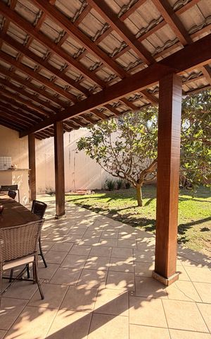 Casa de condomínio à venda com 360m², 3 quartos e 4 vagasQuintal com área gourmet