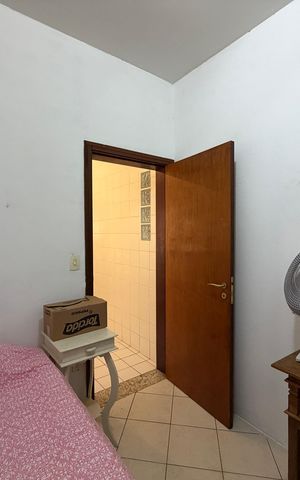 Casa de condomínio à venda com 360m², 3 quartos e 4 vagasQuarto de Serviço