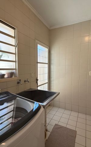 Casa de condomínio à venda com 360m², 3 quartos e 4 vagasÁrea de Serviço