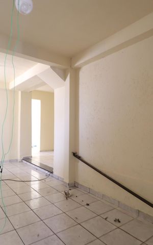 Casa para alugar com 280m², 4 quartos e 2 vagasSala