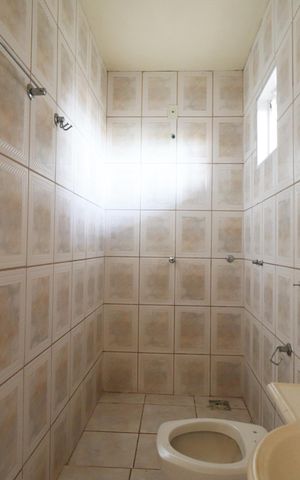 Casa para alugar com 280m², 4 quartos e 2 vagasBanheiro 1