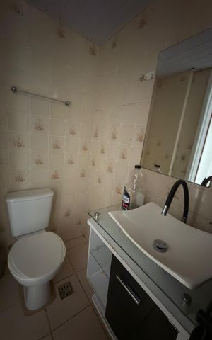 Apartamento à venda com 69m², 3 quartos e sem vaga Apartamento à venda com 69m², 3 quartos e sem vagaBanheiro social