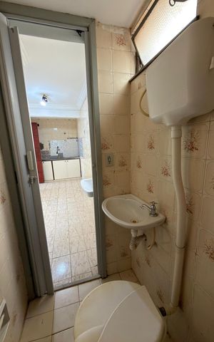 Apartamento à venda com 69m², 3 quartos e sem vaga Apartamento à venda com 69m², 3 quartos e sem vagaBanheiro de serviço