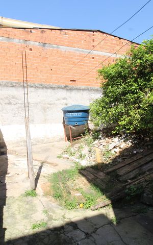 Casa à venda com 150m², 2 quartos e 2 vagasQuintal