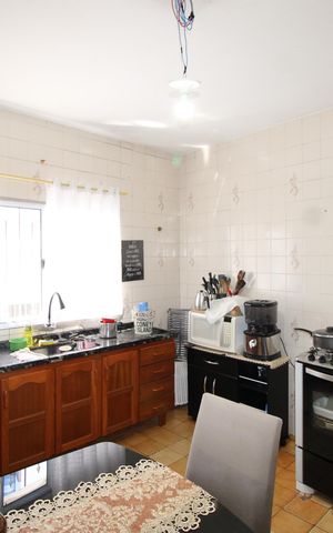 Casa à venda com 150m², 2 quartos e 2 vagasCozinha