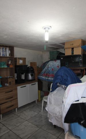 Casa à venda com 150m², 2 quartos e 2 vagasDespensa