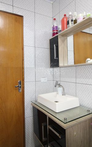 Casa à venda com 150m², 2 quartos e 2 vagasCozinha
