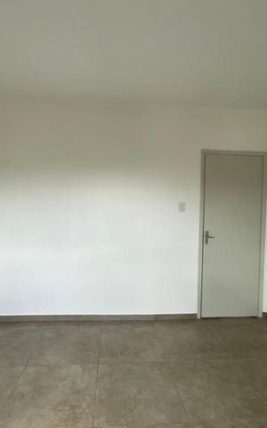 Apartamento para alugar com 83m², 2 quartos e sem vaga