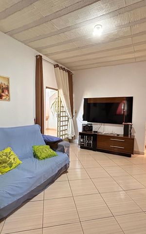 Casa à venda com 240m², 2 quartos e 1 vaga