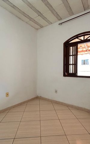 Casa à venda com 240m², 2 quartos e 1 vaga