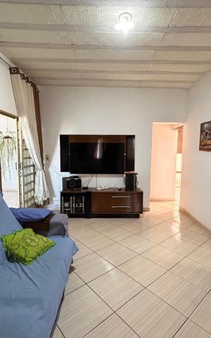 Casa à venda com 240m², 2 quartos e 1 vaga