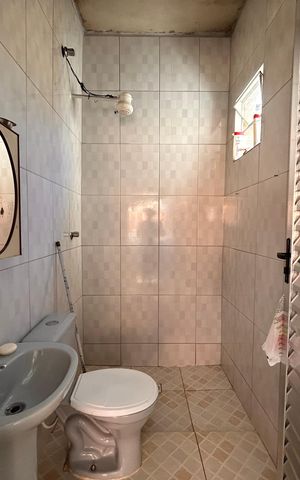 Casa à venda com 240m², 2 quartos e 1 vaga
