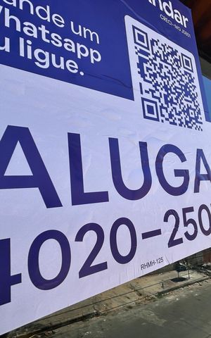Casa à venda com 240m², 2 quartos e 1 vaga