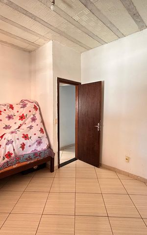 Casa à venda com 240m², 2 quartos e 1 vaga