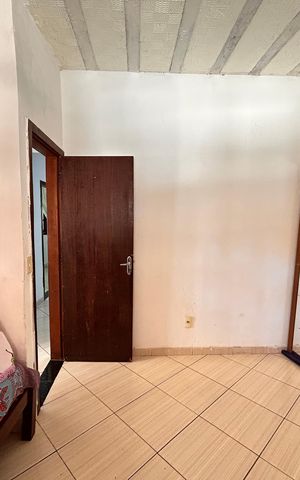 Casa à venda com 240m², 2 quartos e 1 vaga