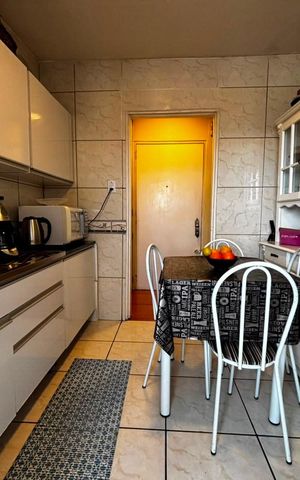 Apartamento à venda com 65m², 2 quartos e sem vaga Apartamento à venda com 65m², 2 quartos e sem vagaCozinha