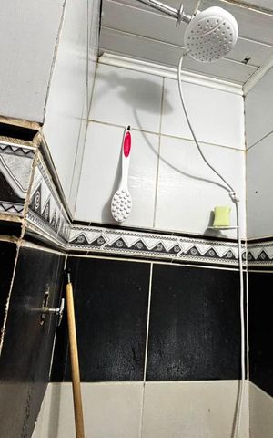 Apartamento à venda com 65m², 2 quartos e sem vaga Apartamento à venda com 65m², 2 quartos e sem vagaBanheiro