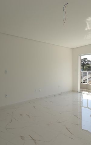 Casa à venda com 140m², 2 quartos e 3 vagasSala
