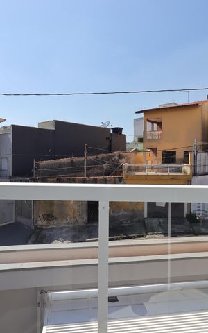 Casa à venda com 140m², 2 quartos e 3 vagasSacada da Sala