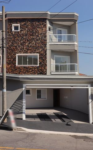 Casa à venda com 140m², 2 quartos e 3 vagasFachada