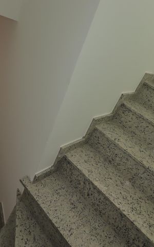 Casa à venda com 140m², 2 quartos e 3 vagasEscada entrada