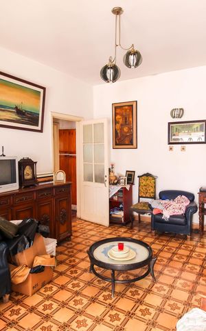 Casa à venda com 255m², 4 quartos e 1 vaga Casa à venda com 255m², 4 quartos e 1 vagaSala