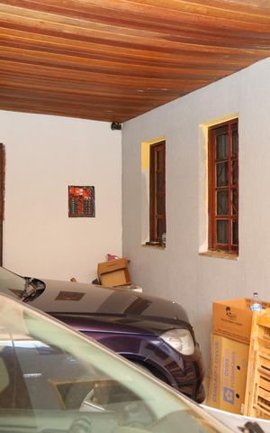 Casa à venda com 338m², 4 quartos e 4 vagasGaragem
