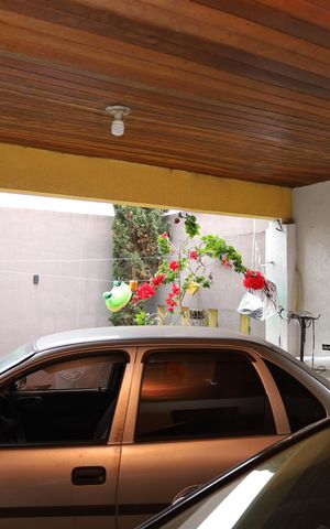 Casa à venda com 338m², 4 quartos e 4 vagasGaragem