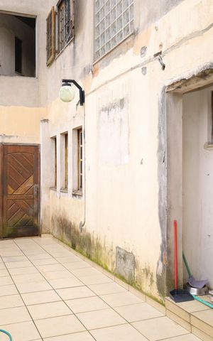 Casa à venda com 338m², 4 quartos e 4 vagasQuintal 2