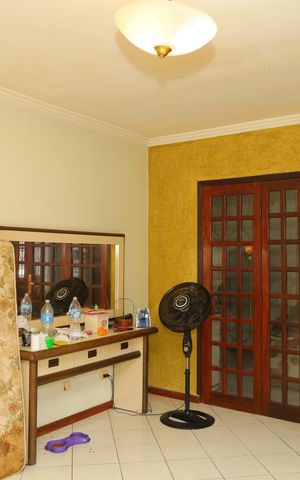 Casa à venda com 338m², 4 quartos e 4 vagasQuarto 3 - Suíte