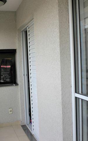 Apartamento à venda com 83m², 3 quartos e 1 vagaVaranda lateral com churrasqueira