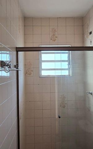 Casa à venda com 141m², 3 quartos e 2 vagas Casa à venda com 141m², 3 quartos e 2 vagasBanheiro da Suíte