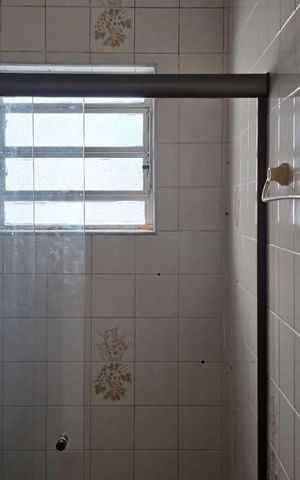 Casa à venda com 141m², 3 quartos e 2 vagas Casa à venda com 141m², 3 quartos e 2 vagasBanheiro da Suíte