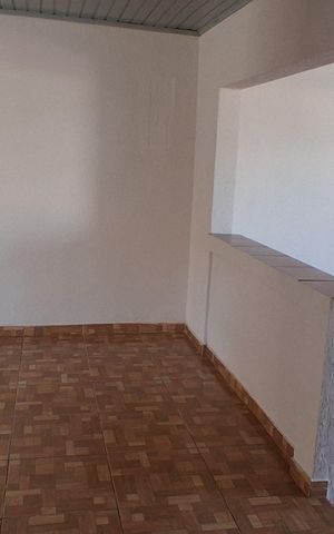 Casa para alugar com 70m², 2 quartos e 1 vaga Casa para alugar com 70m², 2 quartos e 1 vagaSala