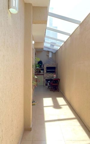 Casa à venda com 238m², 3 quartos e 3 vagas Casa à venda com 238m², 3 quartos e 3 vagasChurrasqueira