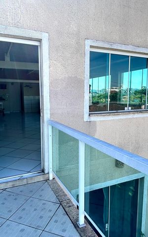 Casa à venda com 238m², 3 quartos e 3 vagas Casa à venda com 238m², 3 quartos e 3 vagasSacada