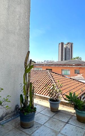 Casa à venda com 238m², 3 quartos e 3 vagas Casa à venda com 238m², 3 quartos e 3 vagasSacada da suíte