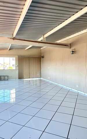 Casa à venda com 238m², 3 quartos e 3 vagas Casa à venda com 238m², 3 quartos e 3 vagasÁrea de serviço
