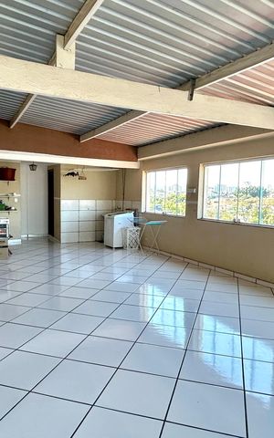 Casa à venda com 238m², 3 quartos e 3 vagas Casa à venda com 238m², 3 quartos e 3 vagasÁrea de Serviço